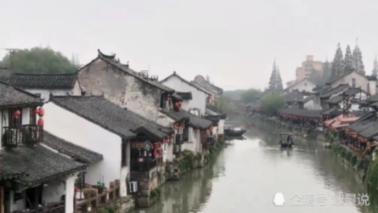 山西：高速公路服务区设“年货大集”